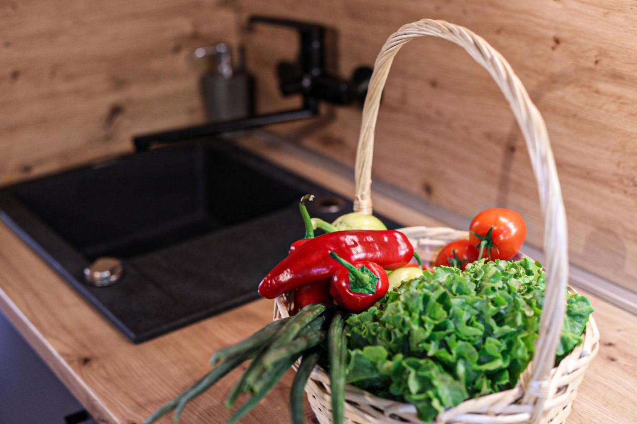 Woodenhouse With Two Apartments Otočac Екстериор снимка