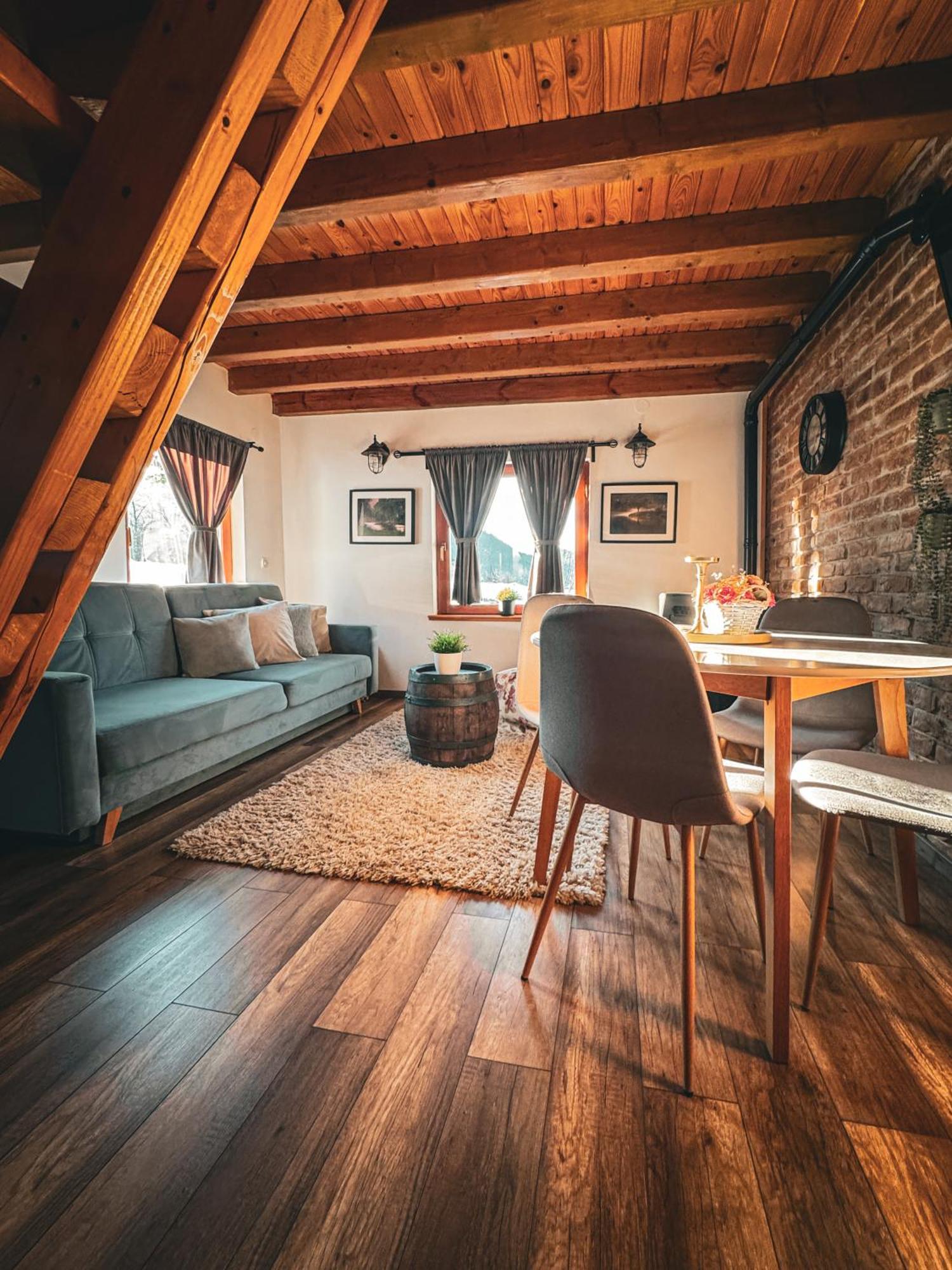 Woodenhouse With Two Apartments Otočac Екстериор снимка