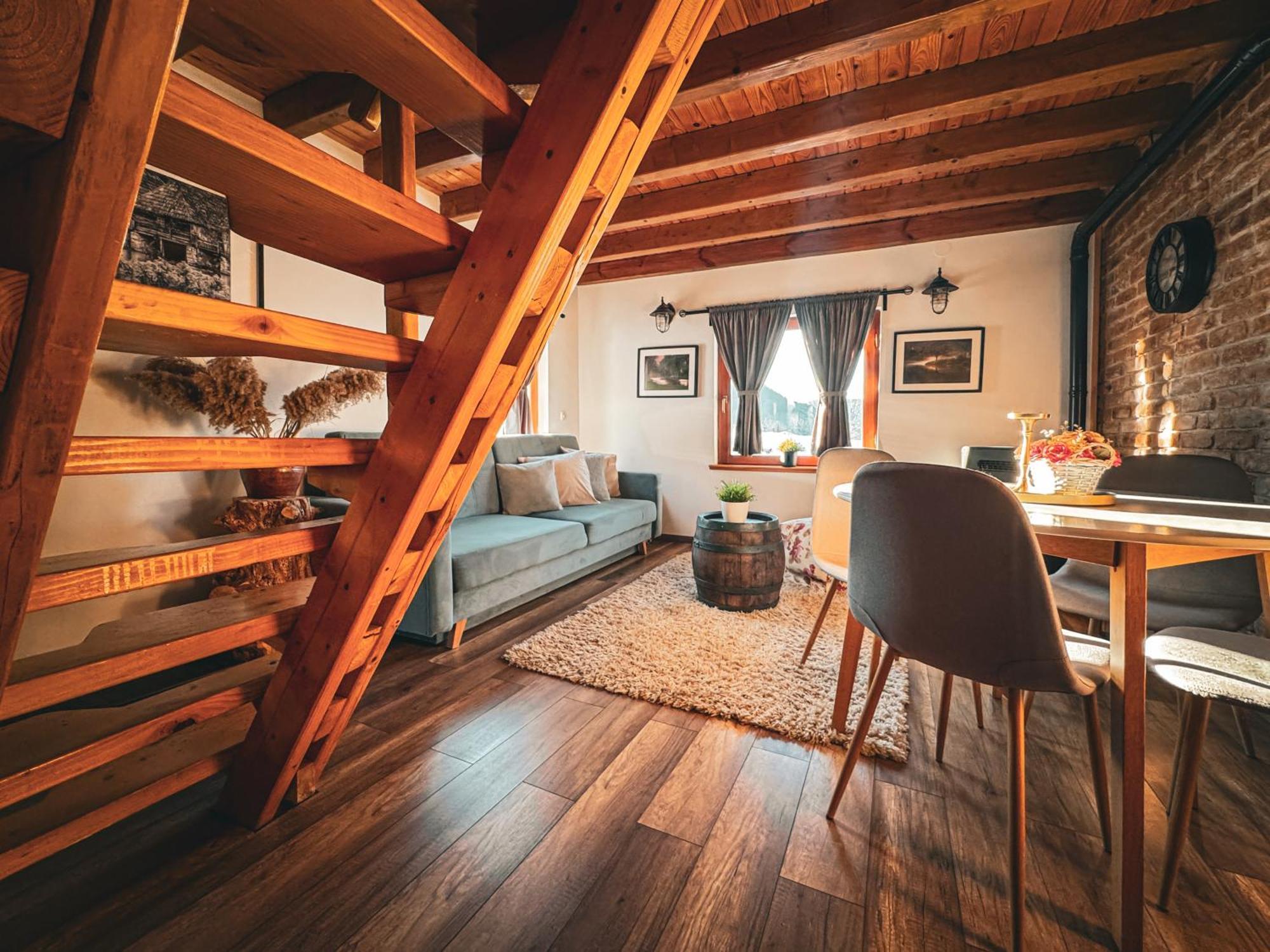 Woodenhouse With Two Apartments Otočac Екстериор снимка